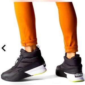 SOREL WOMEN'S OUT N ABOUT™ III PUFFY ZIP BOOT